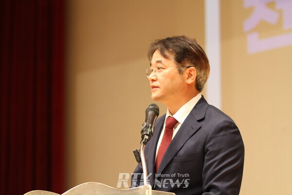 지난 4일 이동환 고양특례시장은 민선8기 2주년을 맞아 고양의 새로운 도약을 위한 ‘고양 E-DEAL 2030 프로젝트’를 발표했다. / 알티케이뉴스 남기두 기자