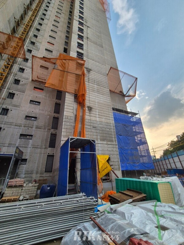 DL건설 'e편한세상 신곡 시그니쳐 뷰' 사건 현장 / 제보자 사진 제공