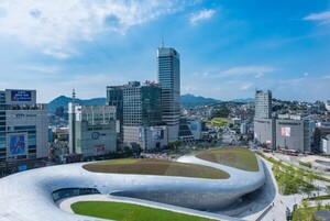 DDP에 AI '웰니스 로봇' 뜬다...공기관리에 건강체크까지 - 뉴스 썸네일 이미지