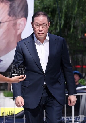 조현상 HS효성 부회장, 특검 출석 9시간 만에 귀가..."IMS 투자, 내부 절... - 뉴스 썸네일 이미지